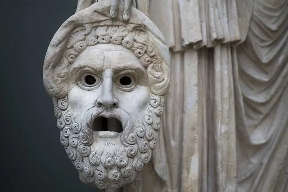 Kto mógł być aktorem w teatrze greckim i jak wpływali na sztukę teatralną