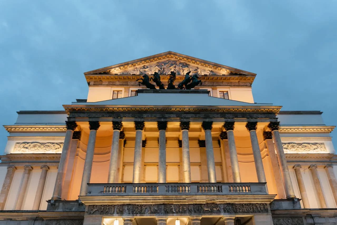 Warszawski teatr. Jak zmieniał się na przestrzeni lat?