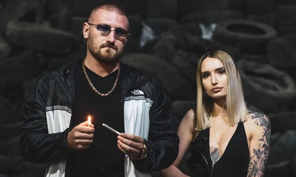 Czy Kizo ma żonę? Prawda o jego życiu prywatnym i związku