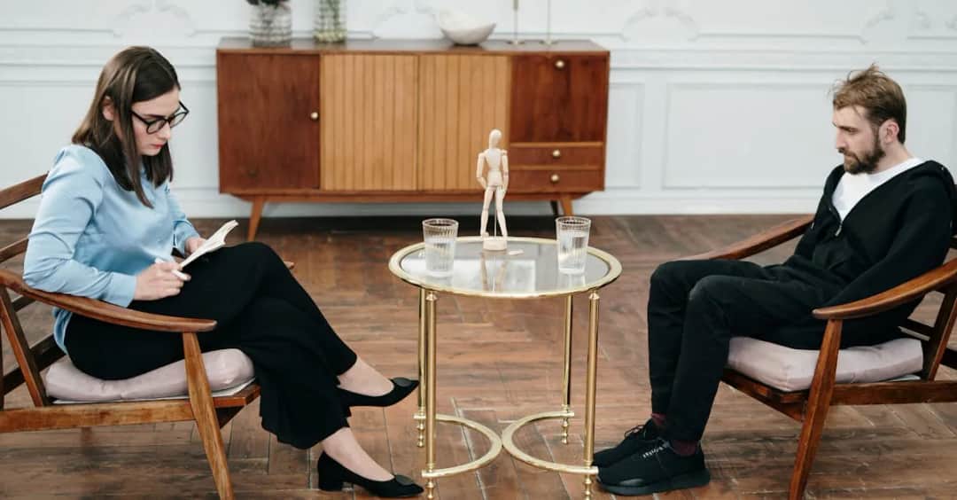 Jak "Dziewczyna z piwnicy" zmienia aktorstwo traumy?